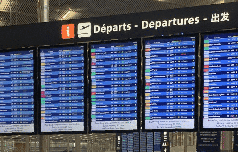 Se déplacer dans l'aéroport AEROPORT ORLY (Paris Orly) Se déplacer dans l'aéroport AEROPORT ORLY (Paris Orly)